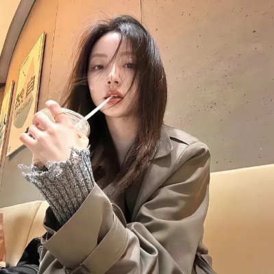 暗金丑岛君 在线观看封面